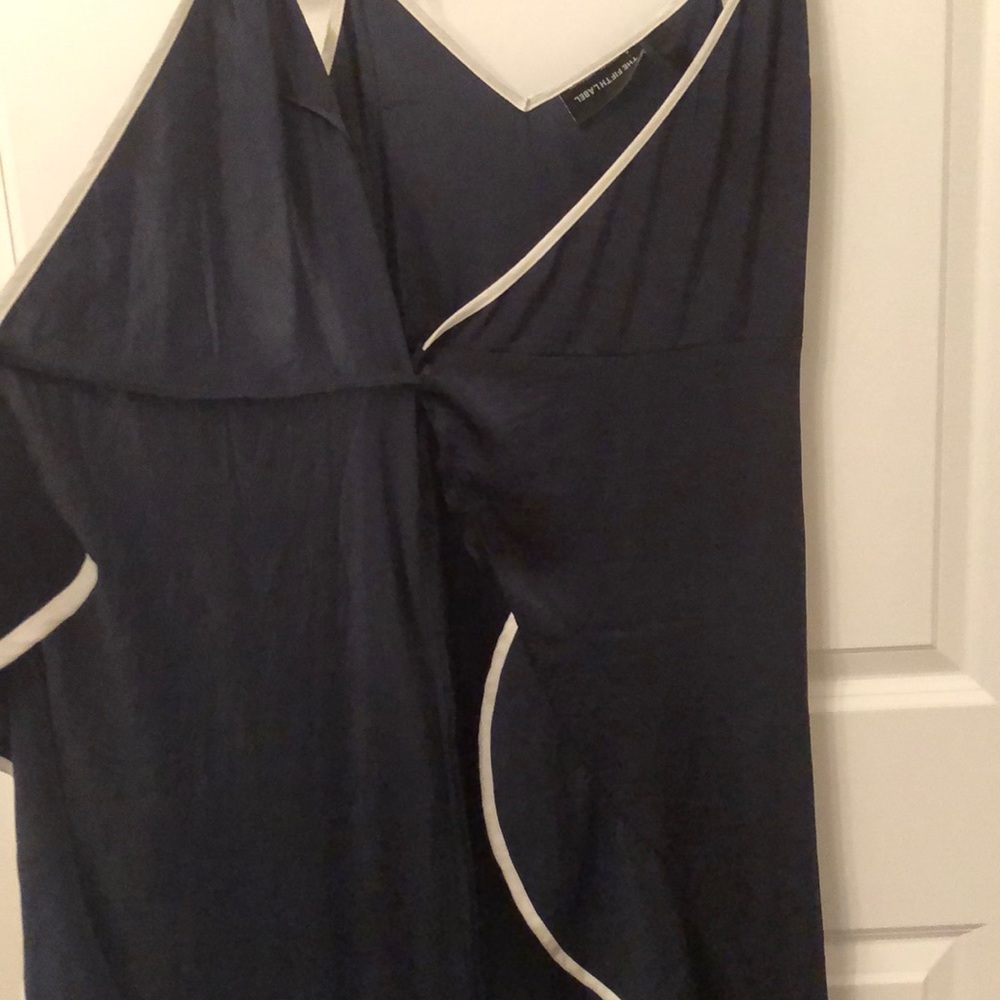 Dress - Picture 5 of 5